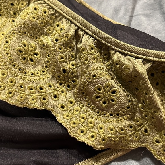 Chelsea and Violet swimsuit bikini size large army green - Picture 3 of 3